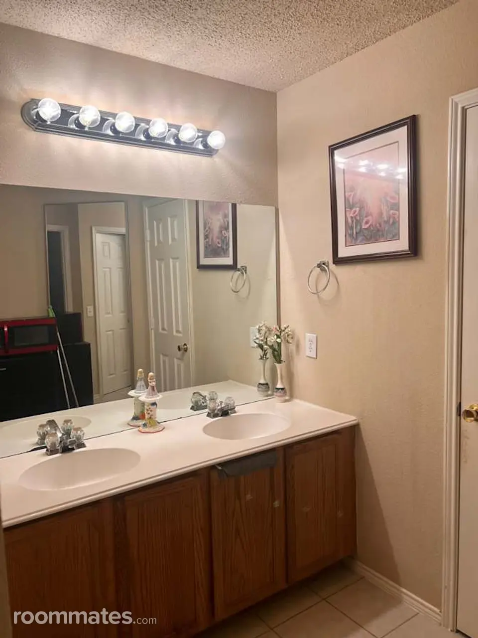 Profile photo 4 of 11