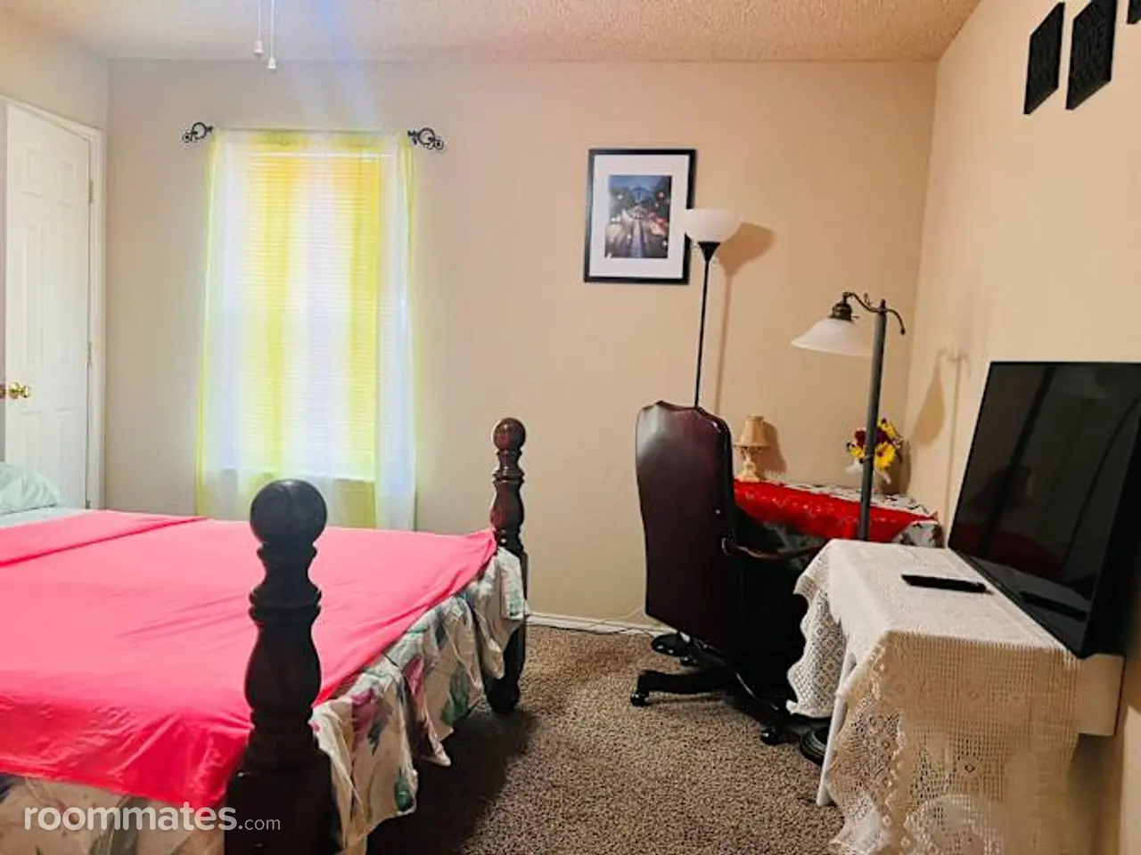 Profile photo 3 of 11