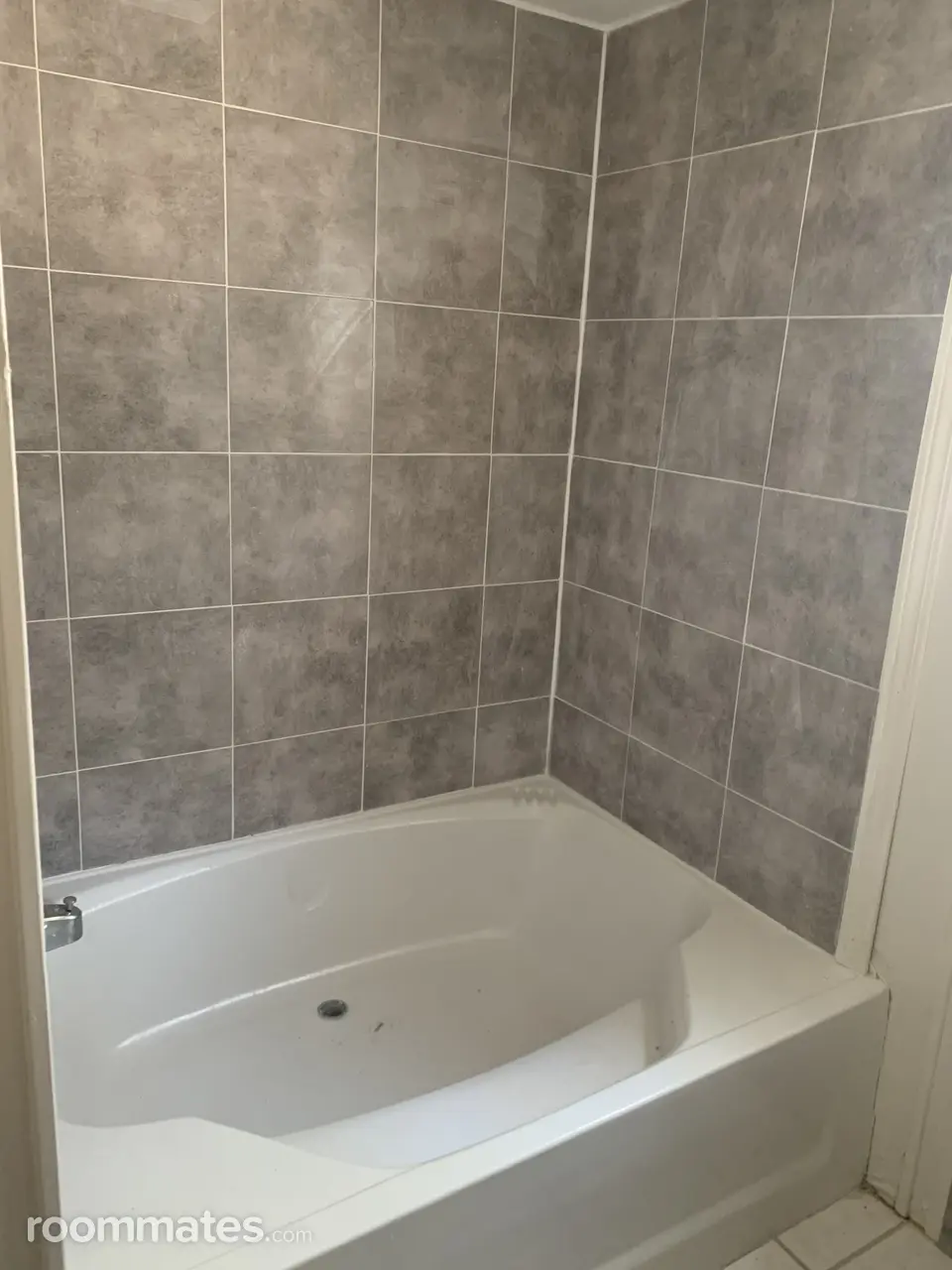 Profile photo 1 of 6