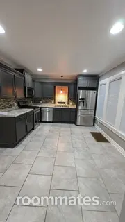 Room for rent in Kenosha, WI $1100, house