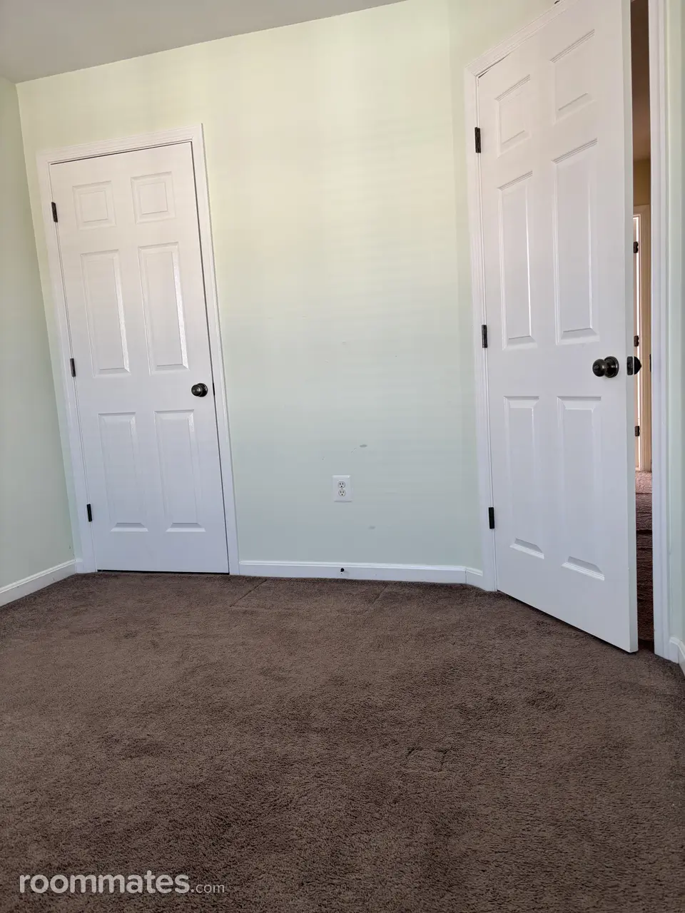 Profile photo 2 of 4