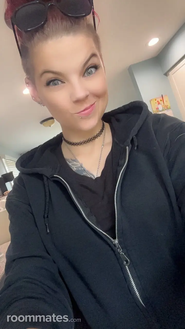 Profile photo 1 of 1