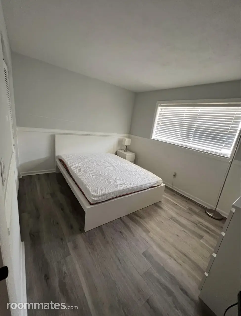 Profile photo 1 of 8