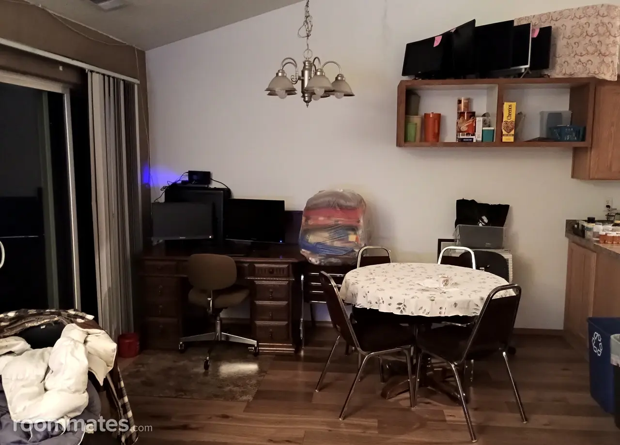 Profile photo 3 of 7