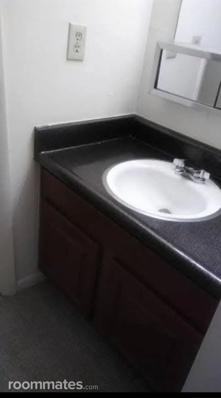 Profile photo 6 of 11