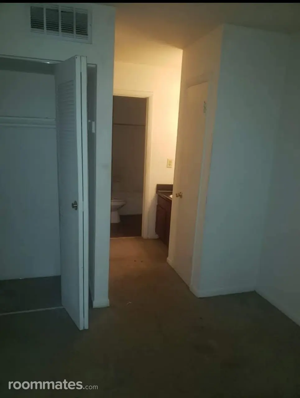 Profile photo 1 of 11