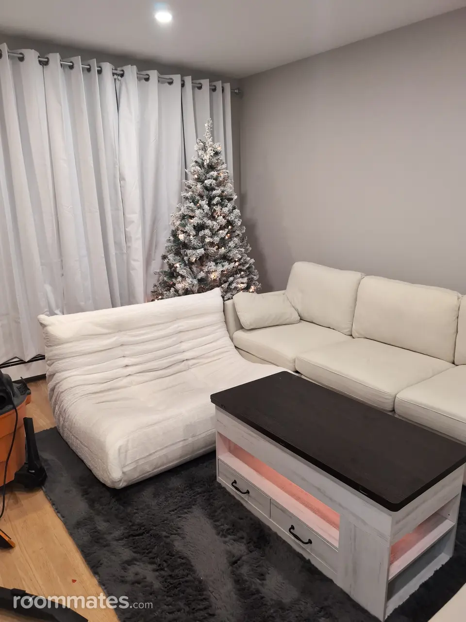 Profile photo 9 of 13