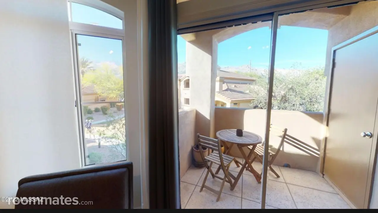 Profile photo 8 of 11