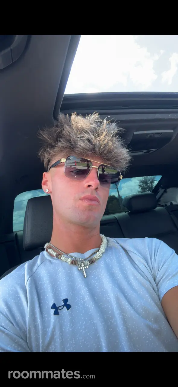 Profile photo 1 of 1