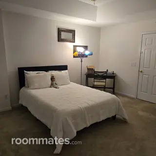Room for rent in Charlotte, NC $900, townhouse
