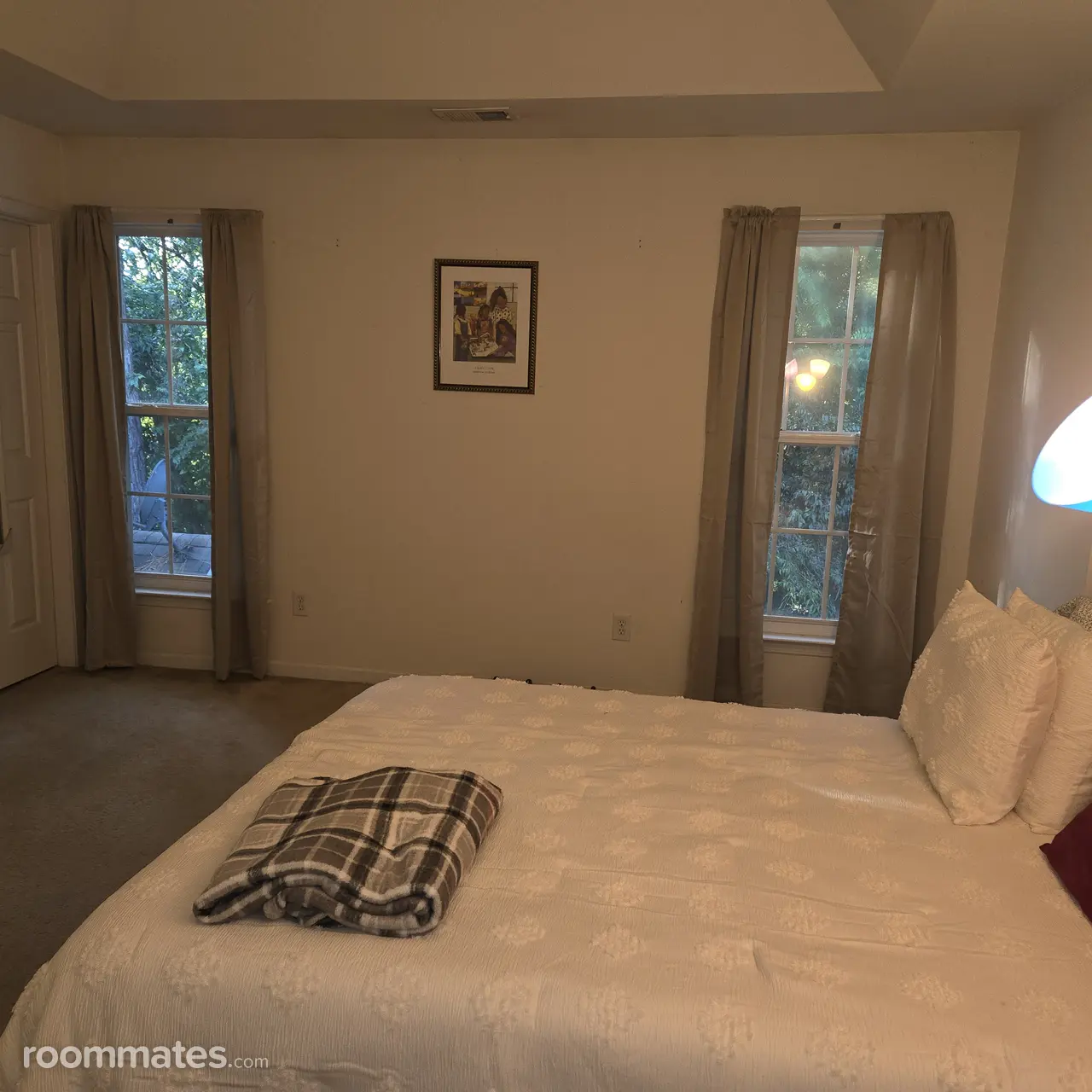 Profile photo 1 of 6