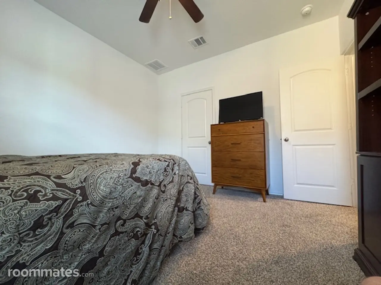 Profile photo 7 of 11