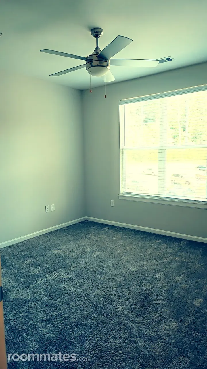 Profile photo 6 of 11