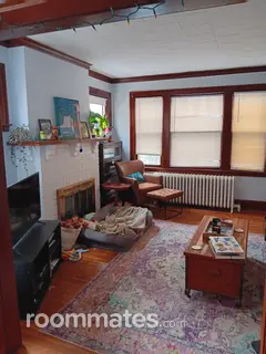 Room for rent in West Hartford, CT $1050, house