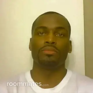 Roommate looking Chicago, IL, $700