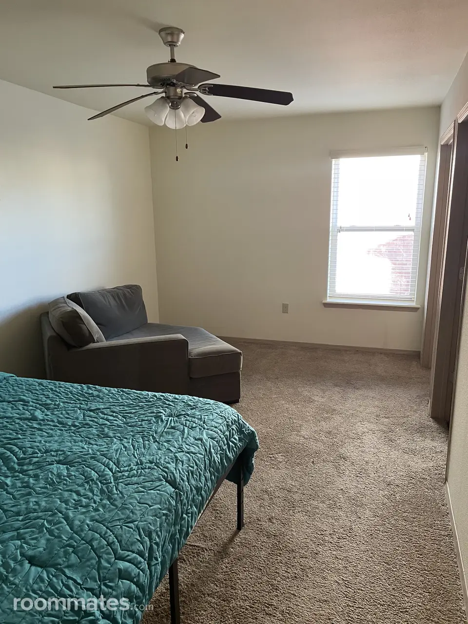 Profile photo 10 of 13