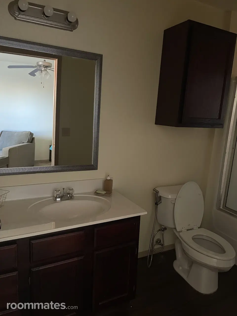 Profile photo 7 of 13