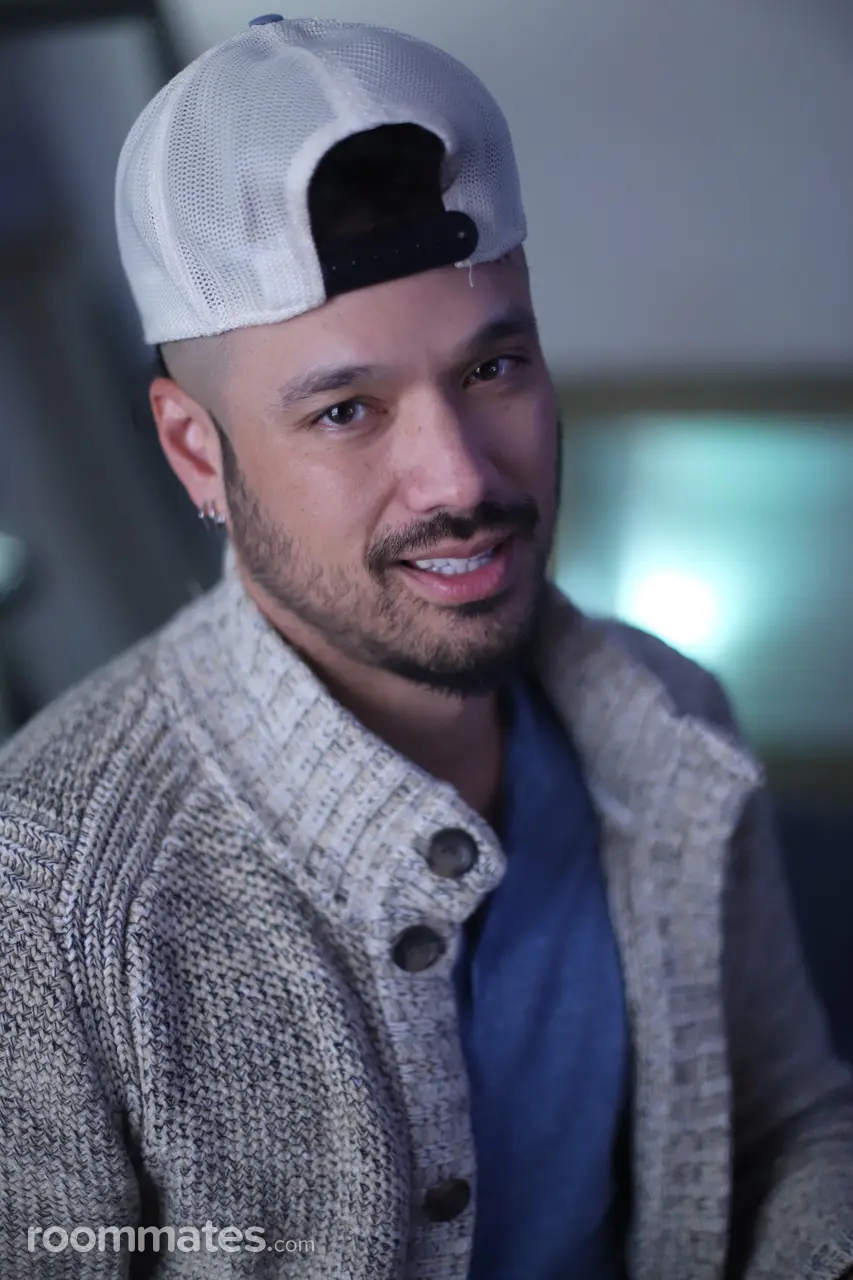 Profile photo 1 of 10