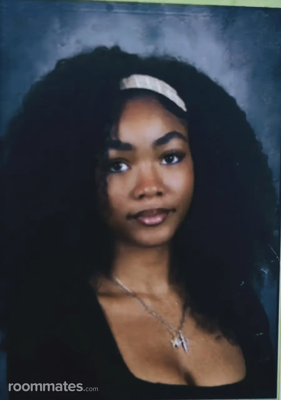 Profile photo 1 of 1