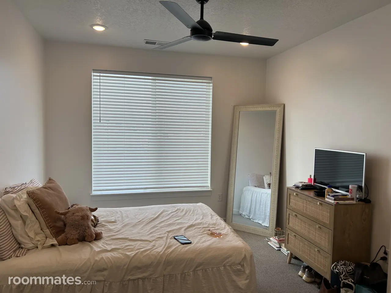 Profile photo 1 of 5