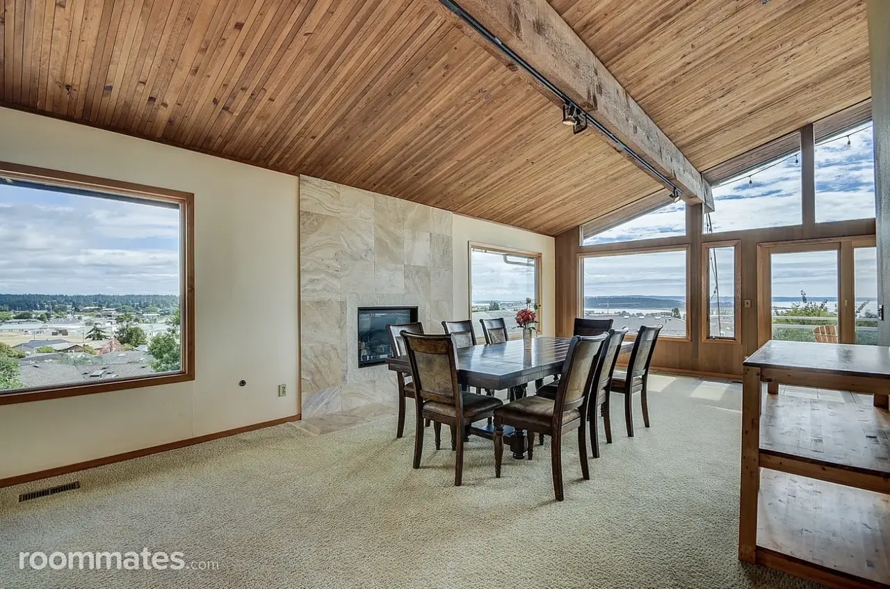 Profile photo 9 of 11