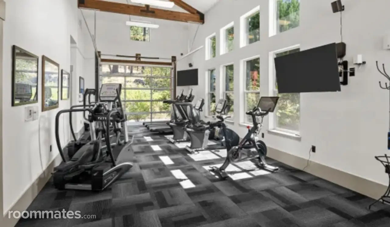 Profile photo 5 of 8