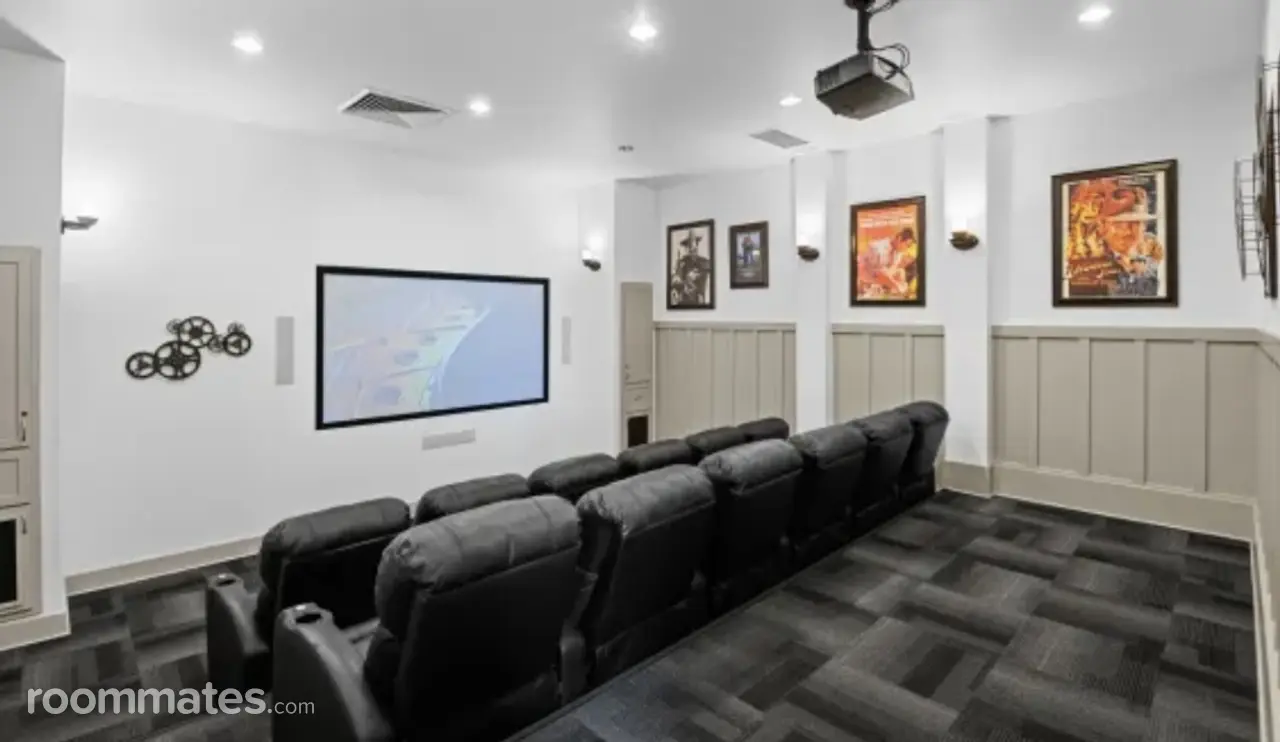 Profile photo 2 of 8