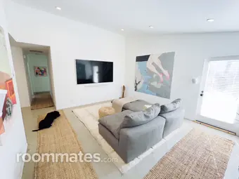 Room for rent in Cathedral City, CA $1250, house