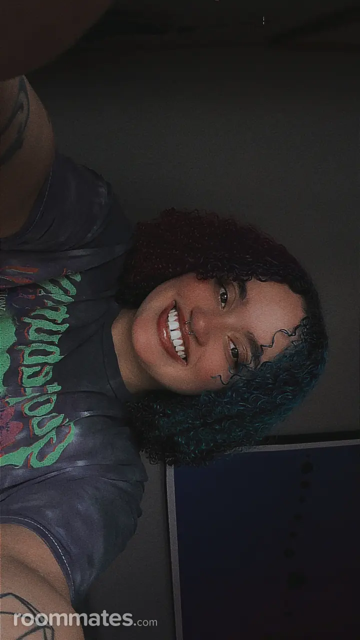 Profile photo 7 of 11