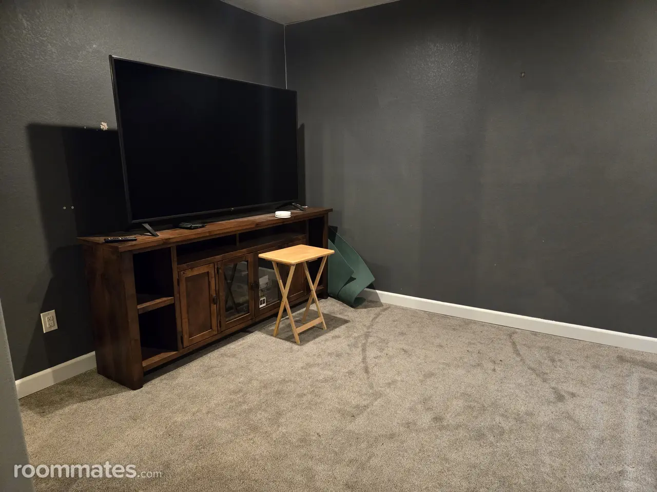 Profile photo 3 of 9