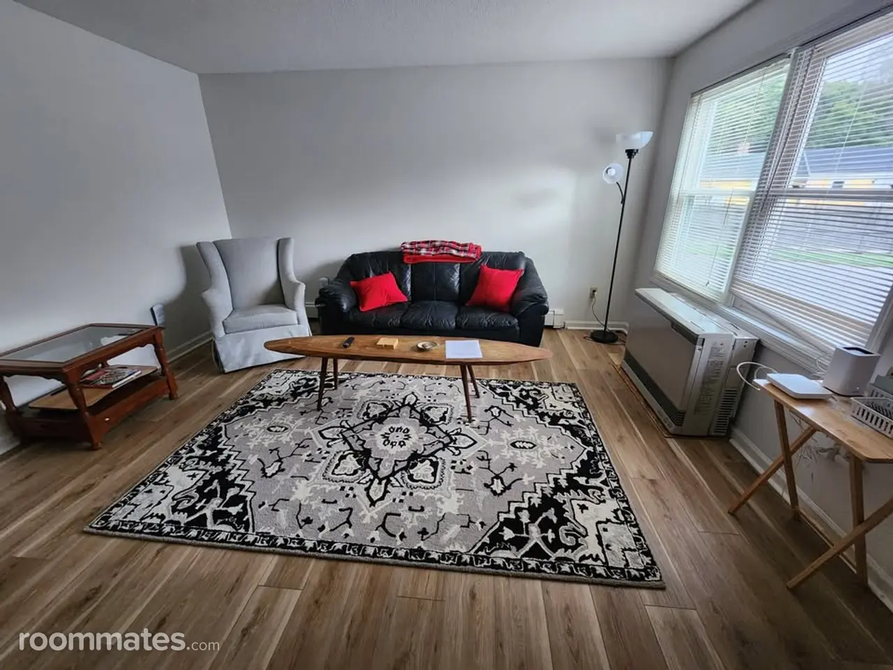 Profile photo 3 of 6