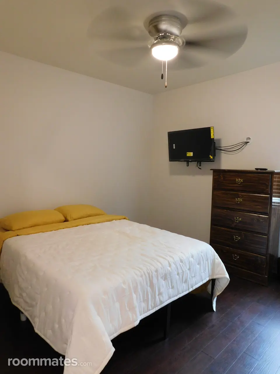 Profile photo 6 of 11