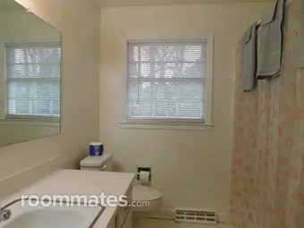 Room for rent in Gastonia, NC $850, house