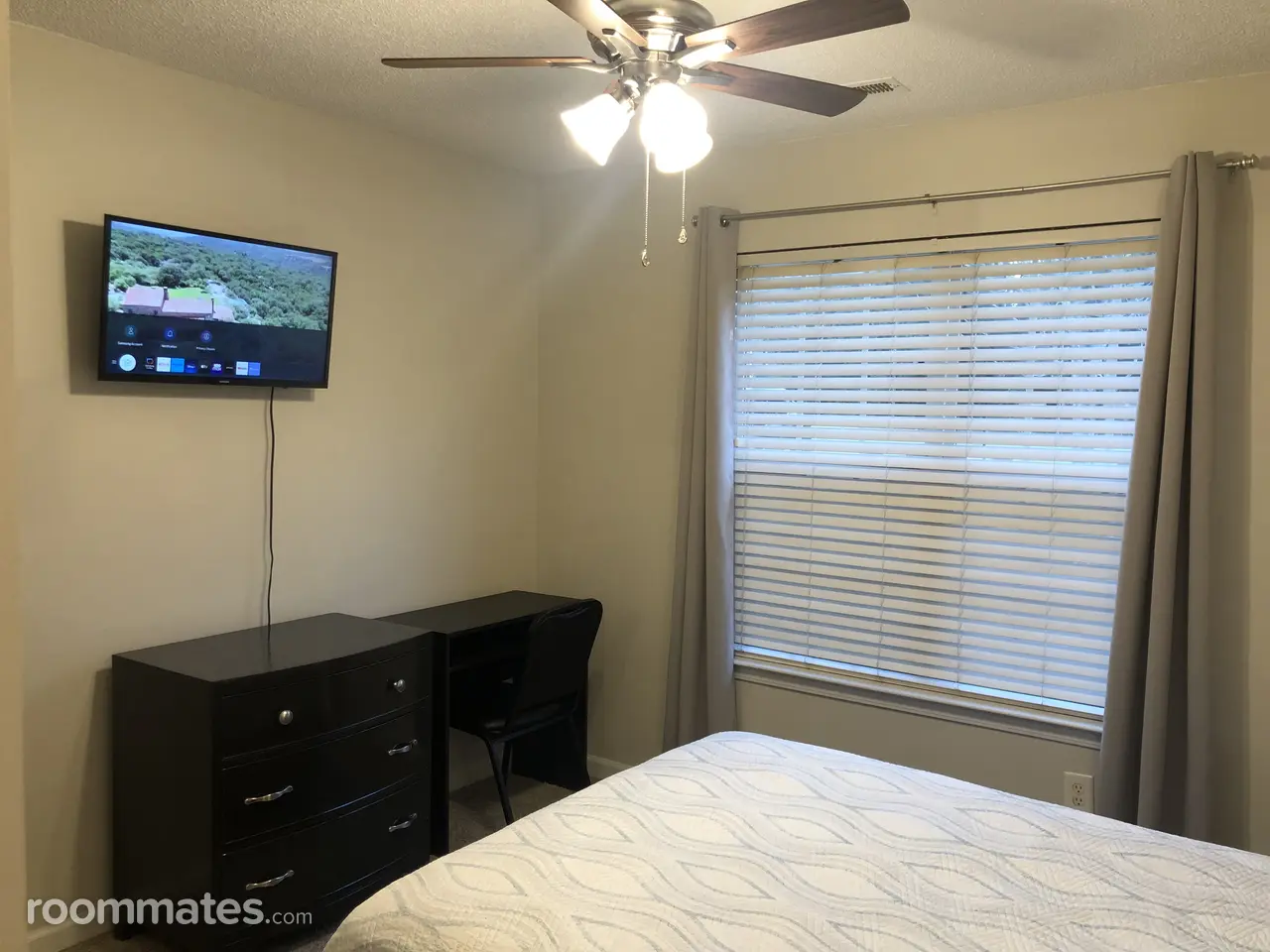 Profile photo 6 of 11