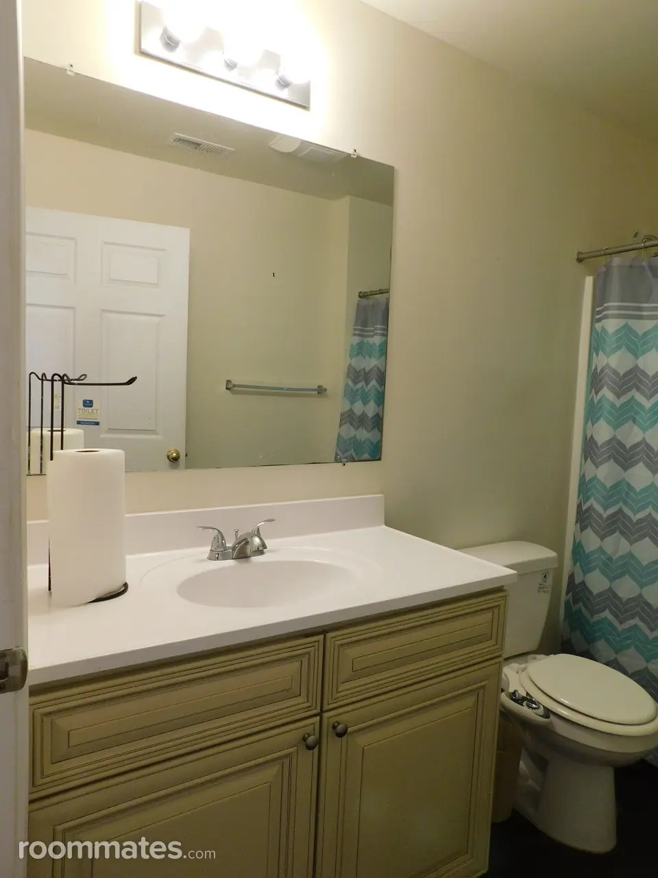 Profile photo 2 of 11