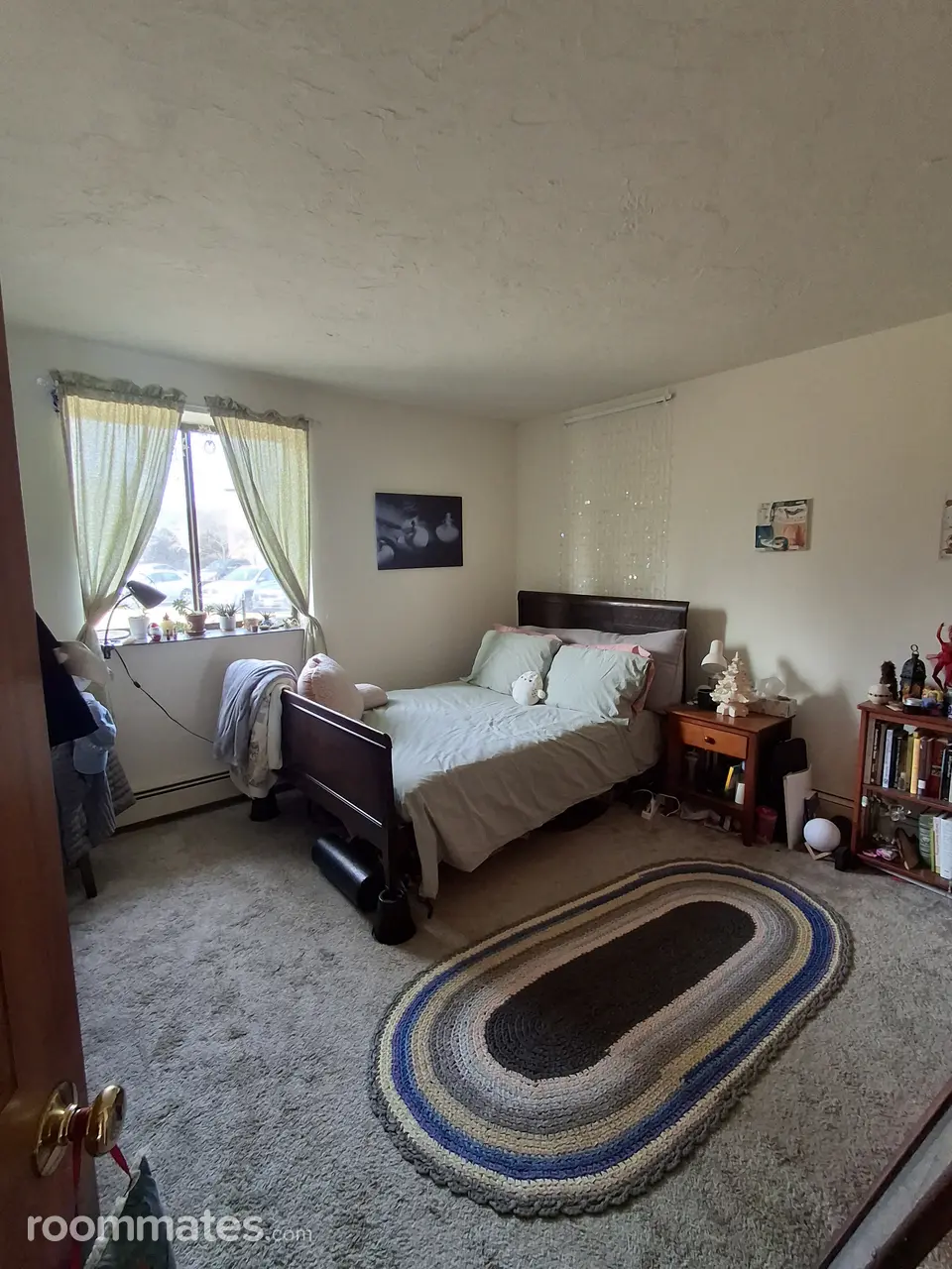 Profile photo 1 of 10