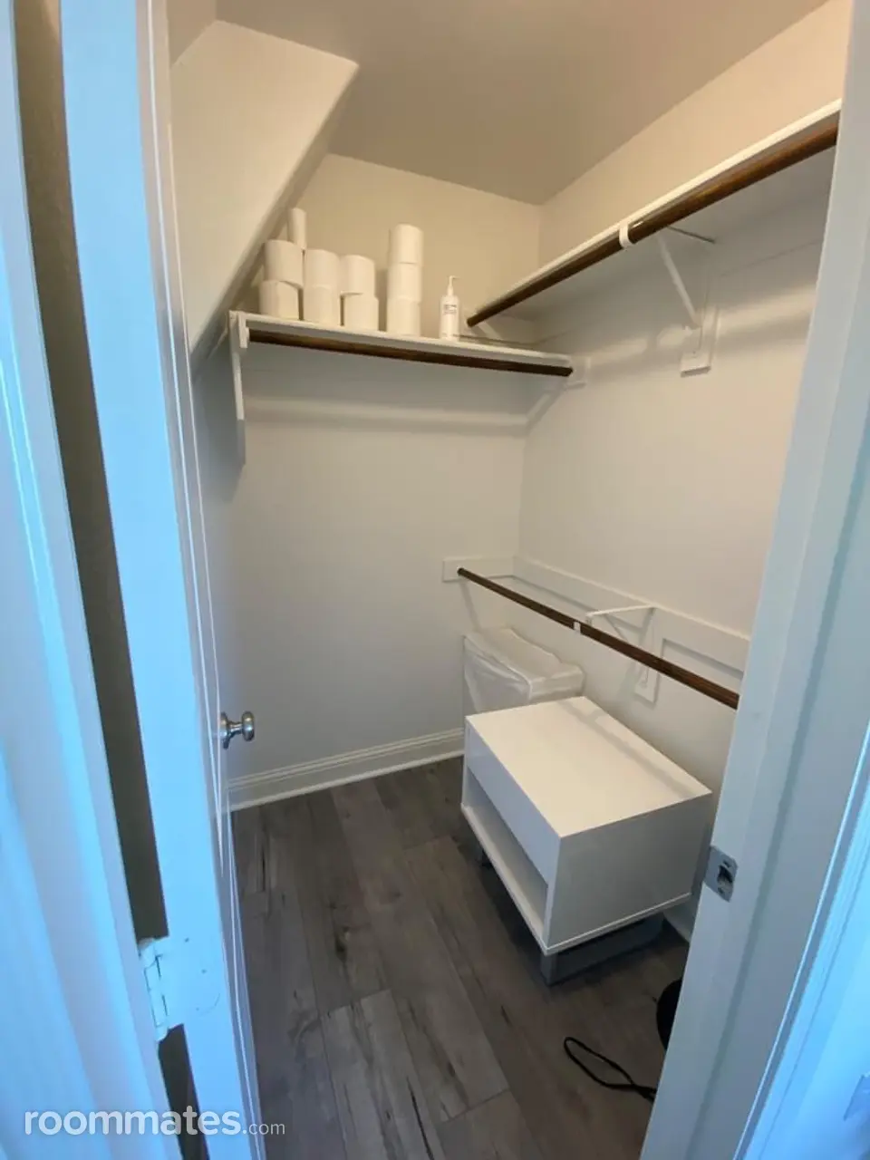 Profile photo 3 of 11