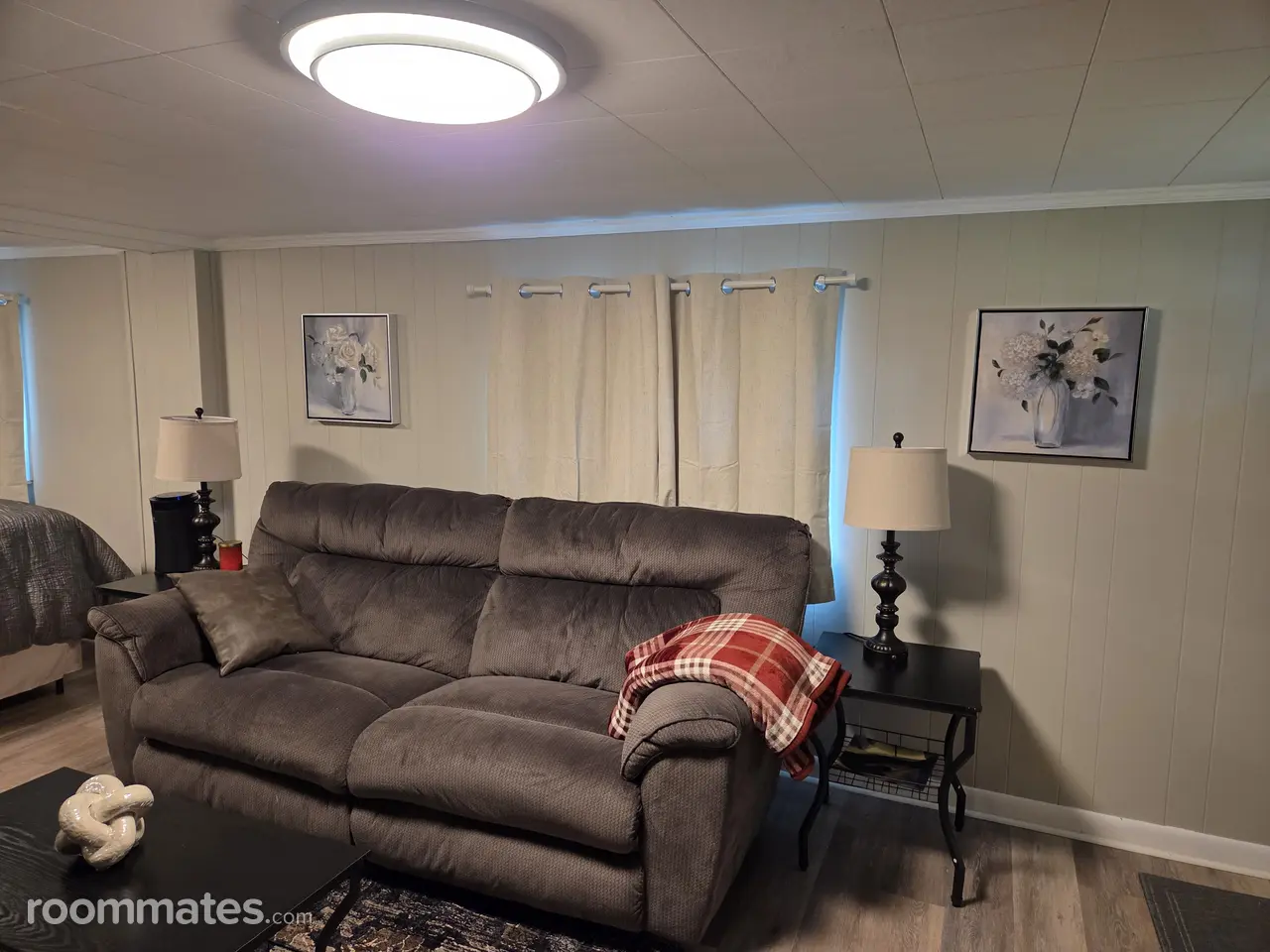 Profile photo 4 of 8