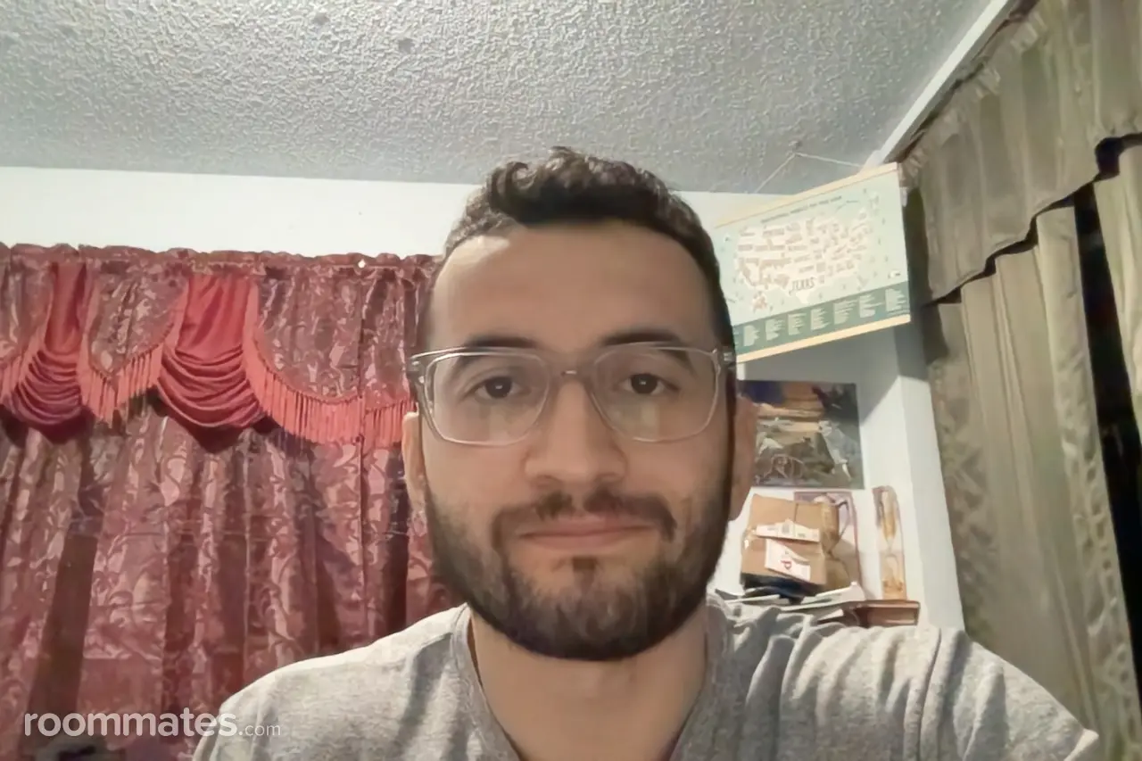 Profile photo 1 of 1