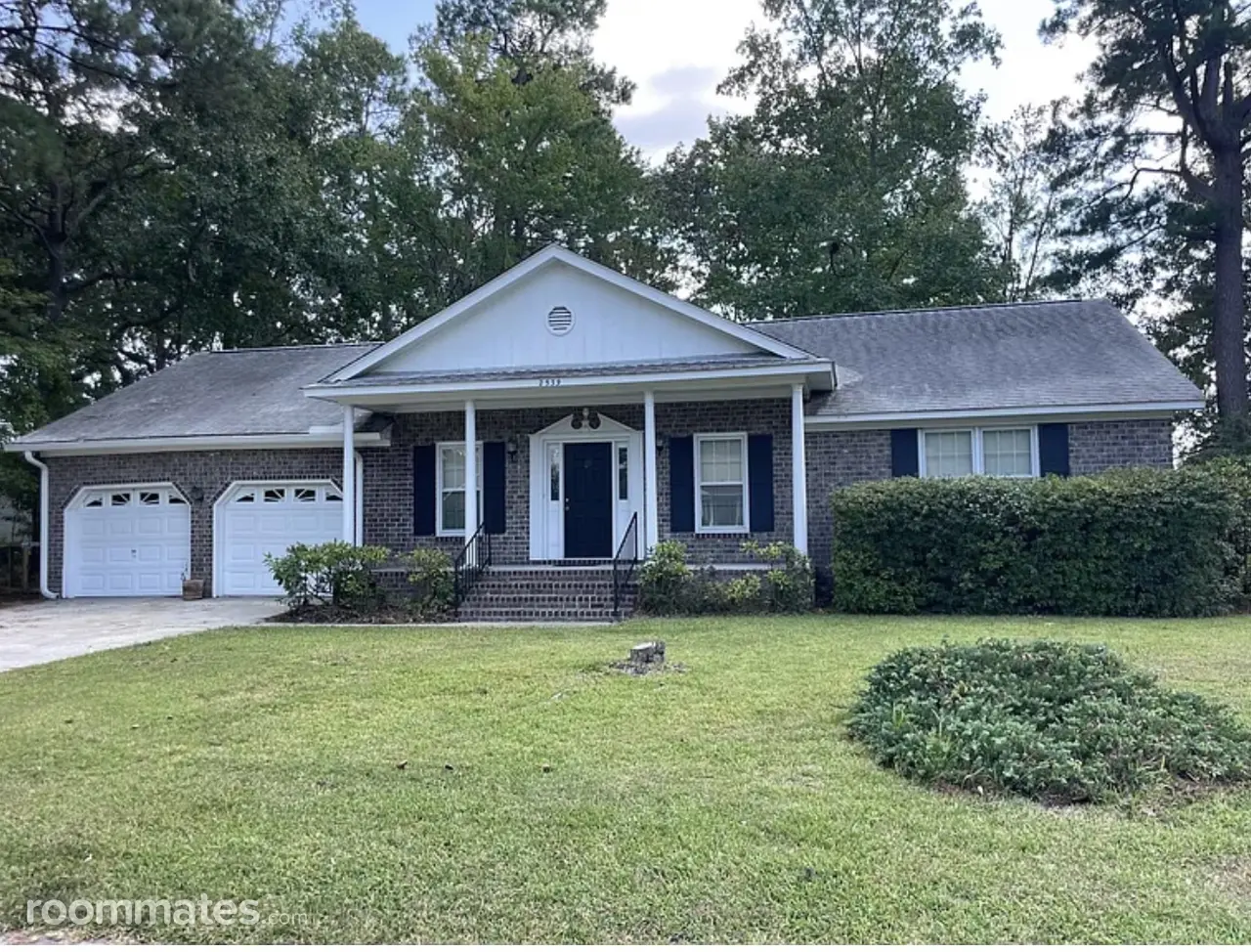 Profile photo 1 of 6