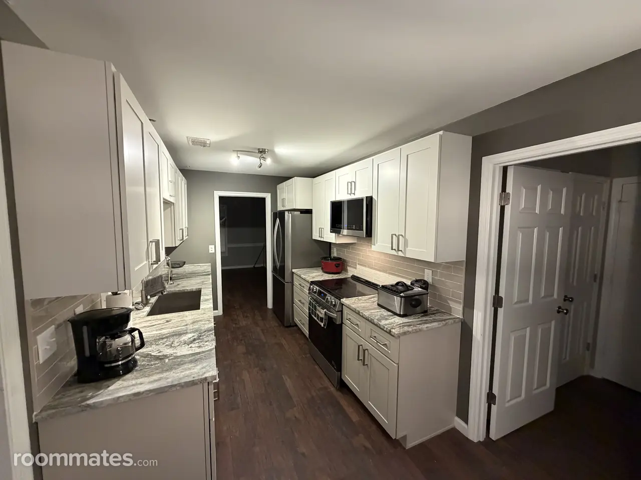 Profile photo 2 of 6