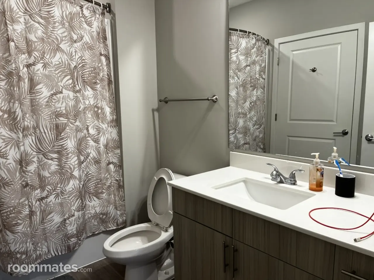 Profile photo 6 of 7