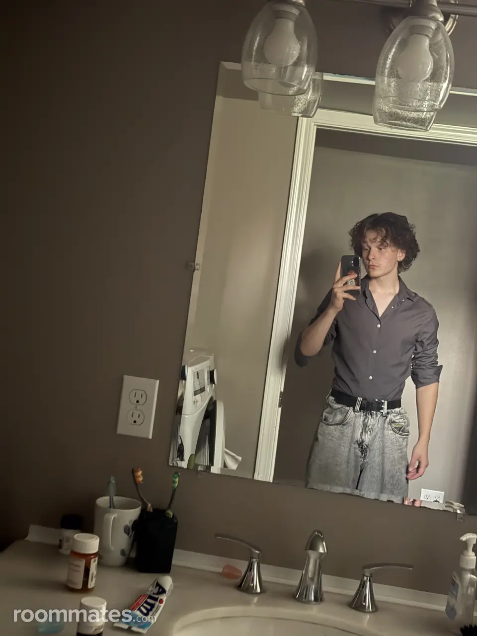 Profile photo 3 of 4