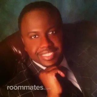 Roommate looking Cincinnati OH, $600