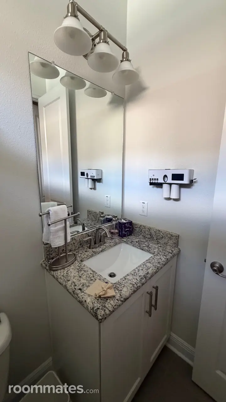 Profile photo 3 of 4