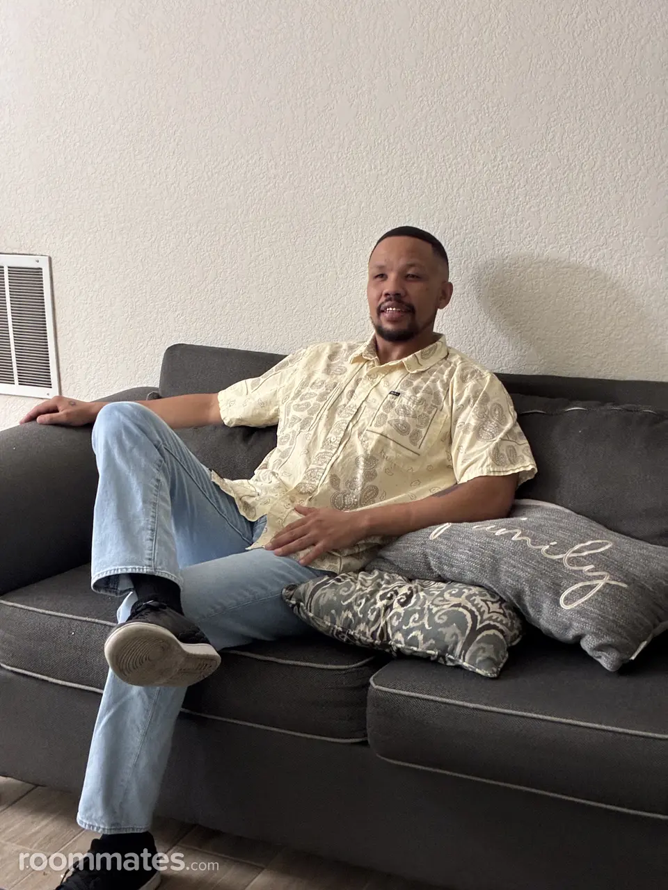 Profile photo 3 of 4