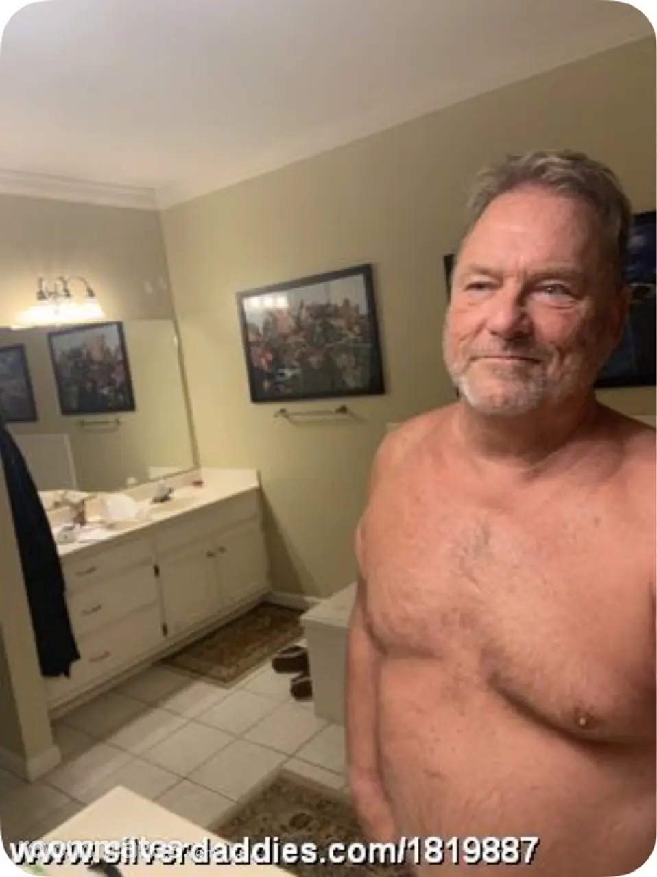 Profile photo 11 of 12