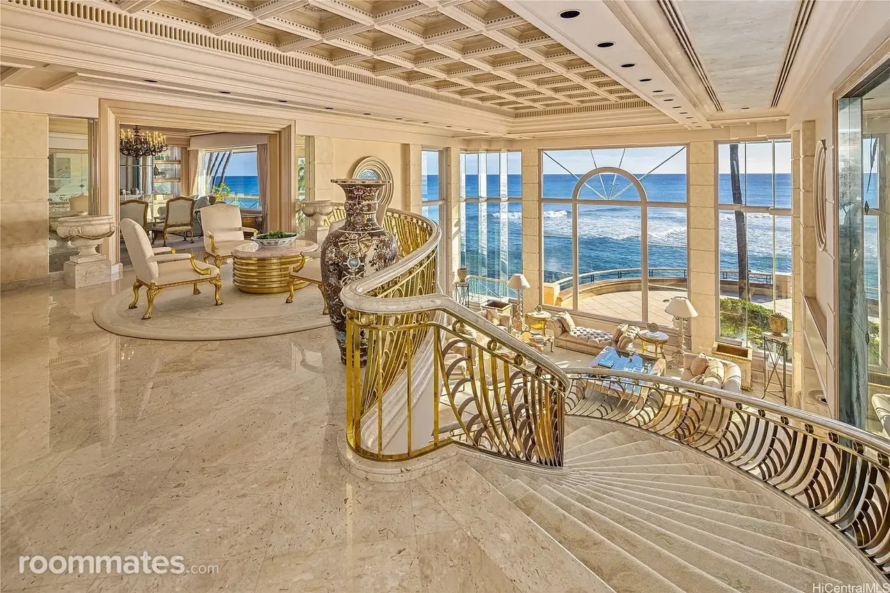 Profile photo 3 of 4