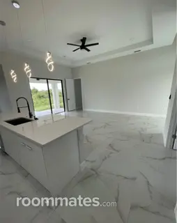 Room for rent in Lehigh Acres, FL $900, house