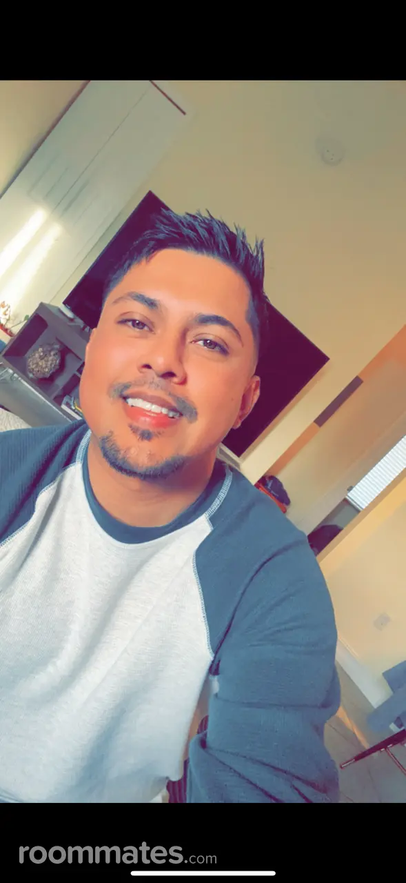 Profile photo 4 of 4